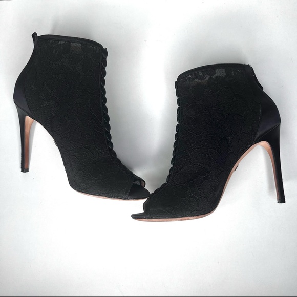 Badgley Mischka Shoes - Badgley Mischka Nerina Black lace open toe stiletto booties Sz 7